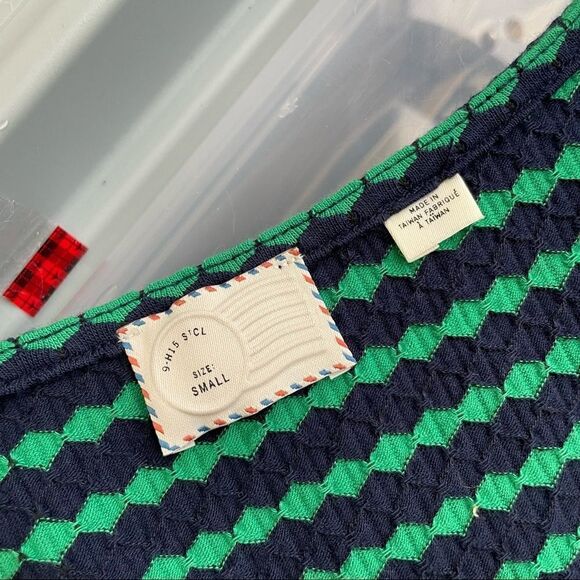 ANTHROPOLOGIE | POSTMARK CAP SLEEVE PEPLUM TOP IN NAVY BLUE/Green small - Picture 6 of 8